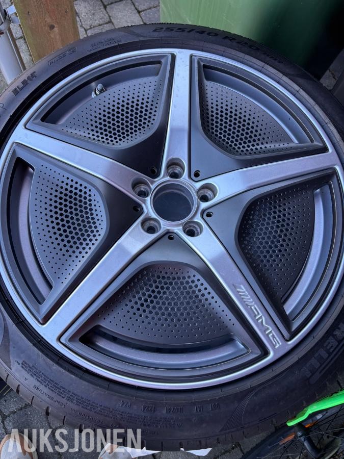 2025 Mercedes-Benz EQE 350 4MATIC 1700kg hengervekt. AMG line, Burmester, Bakhjulsstyring