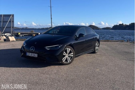 2025 Mercedes-Benz EQE 350 4MATIC 1700kg hengervekt. AMG line, Burmester, Bakhjulsstyring
