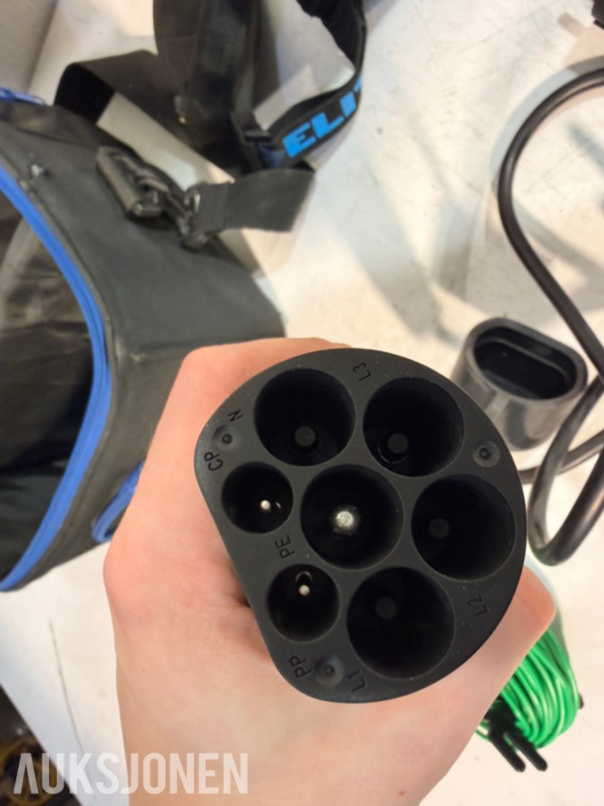 ELIT EuroMaster AutoEv installasjonstester med EV-pluggadapter og tilbehør