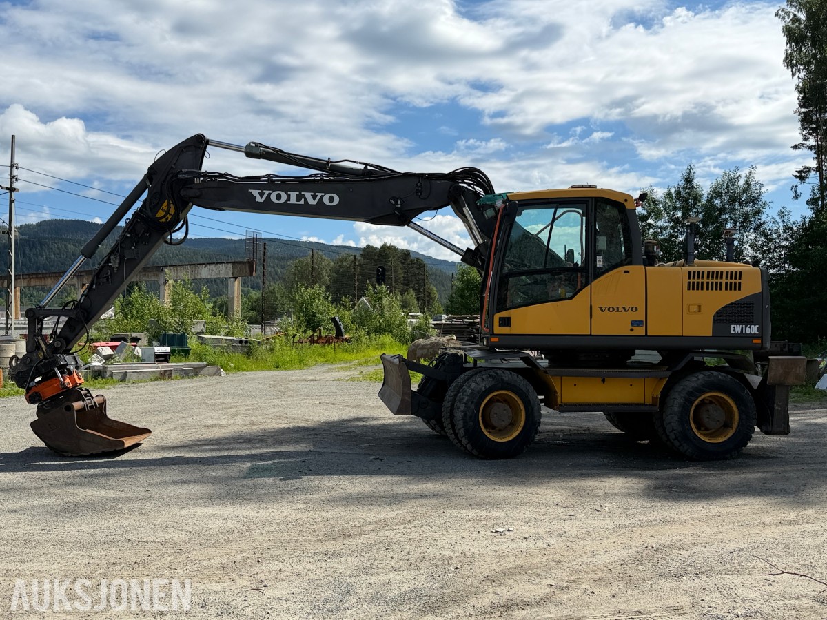 2008 Volvo EW160C med tiltrotator og skuffe