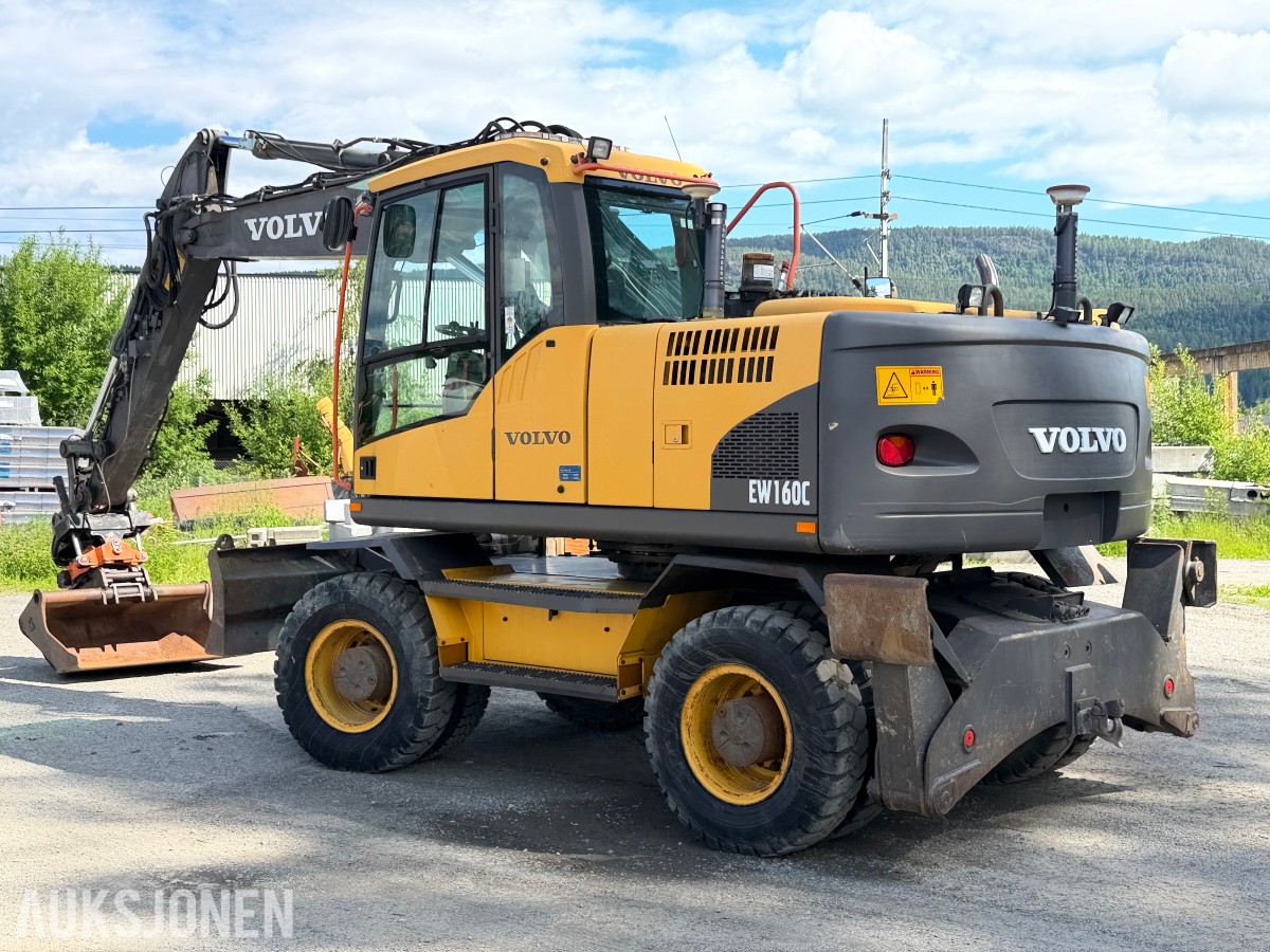 2008 Volvo EW160C med tiltrotator og skuffe