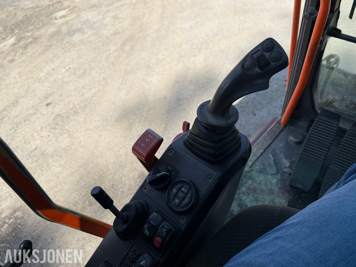 2008 Volvo EW160C med tiltrotator og skuffe
