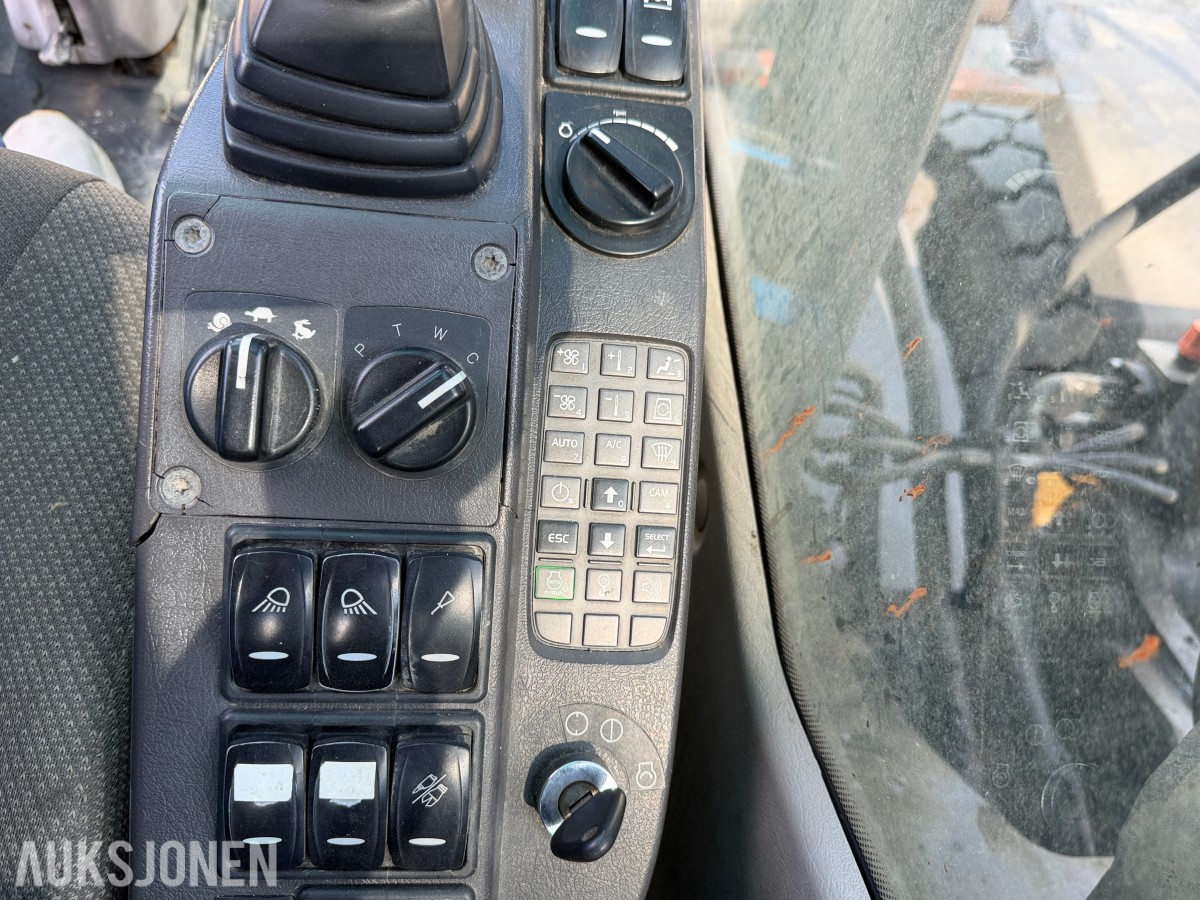 2008 Volvo EW160C med tiltrotator og skuffe