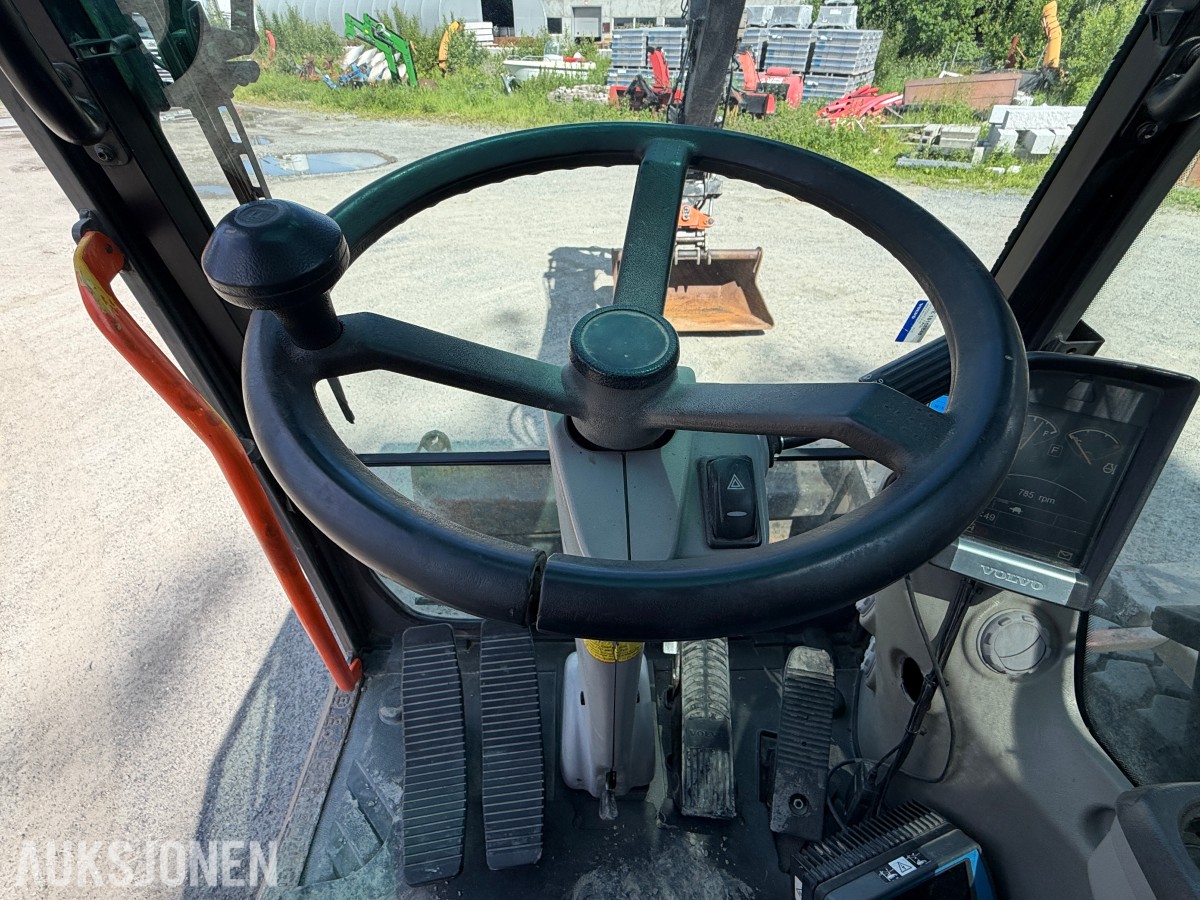 2008 Volvo EW160C med tiltrotator og skuffe