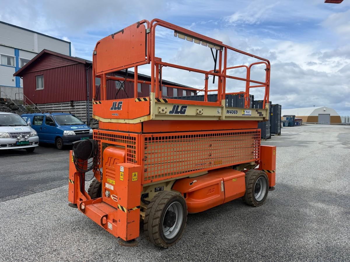 2007 JLG M4069 Sakslift 4x4 – Batteri/Hybrid