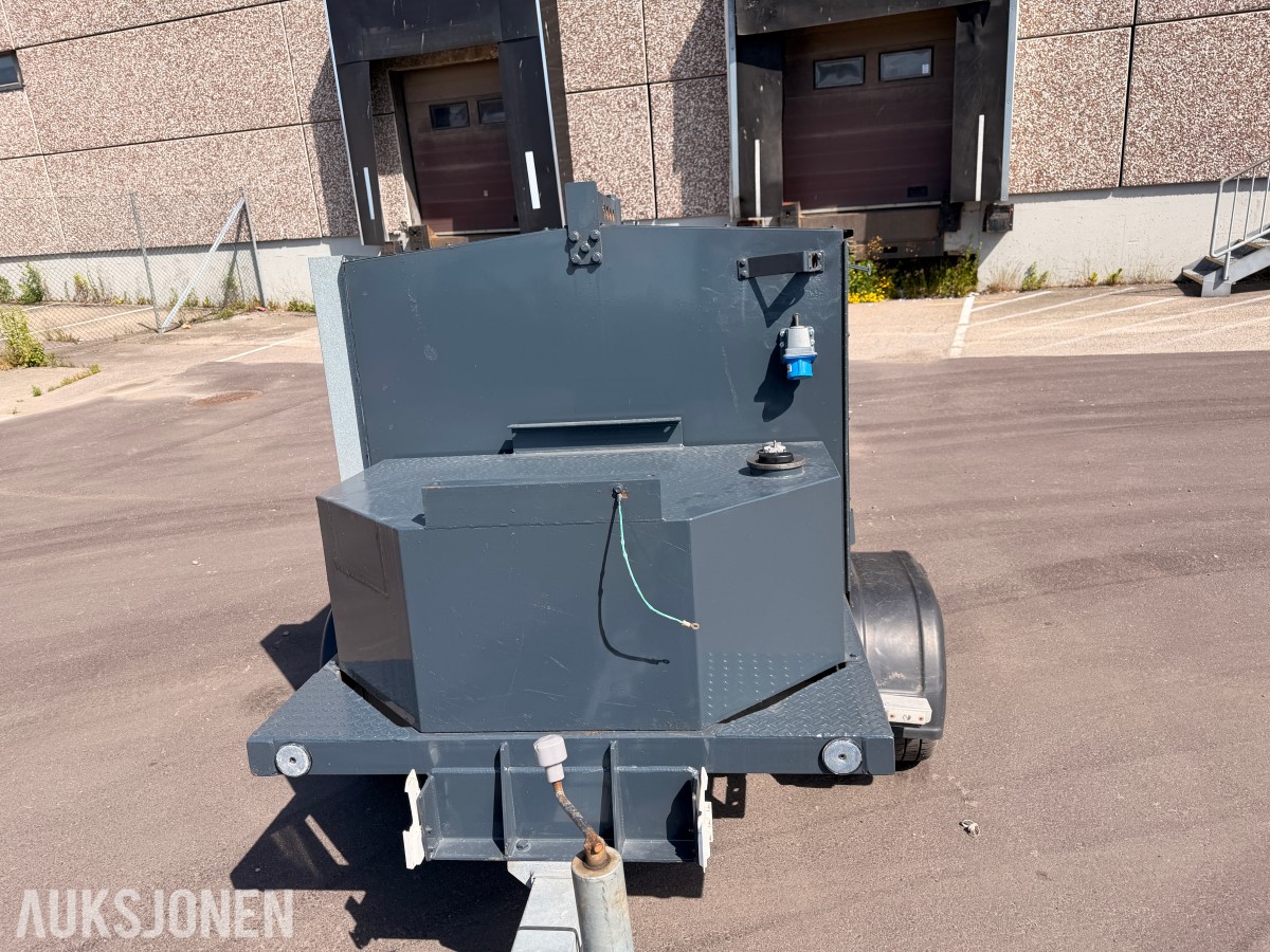 2011 Wacker Neuson HSH350 hydronisk overflatevarmer / teletiner på tilhenger