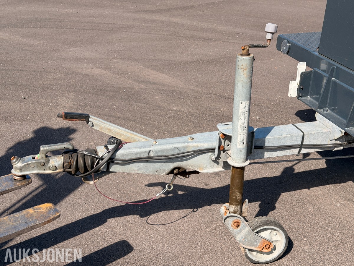 2011 Wacker Neuson HSH350 hydronisk overflatevarmer / teletiner på tilhenger