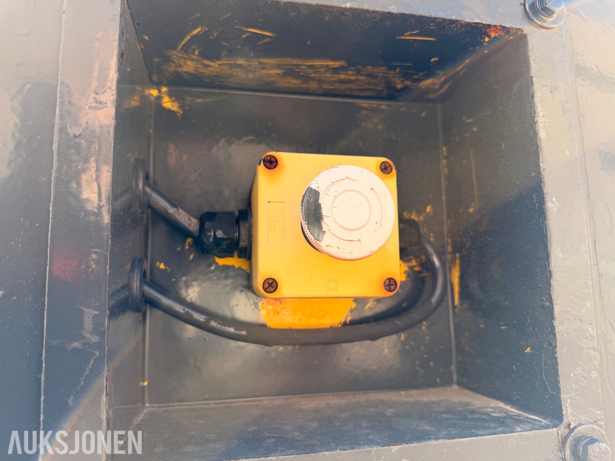 2011 Wacker Neuson HSH350 hydronisk overflatevarmer / teletiner på tilhenger