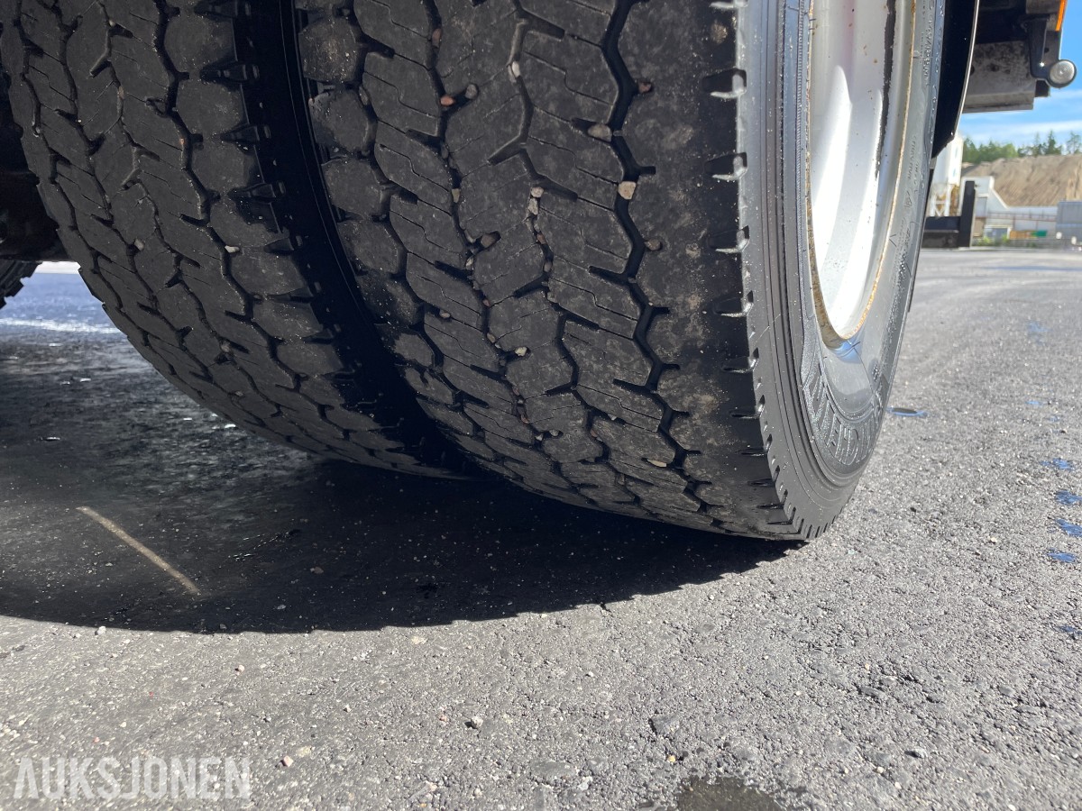 2021 Iveco 120ELG/P skap m/bakløfter gassbil