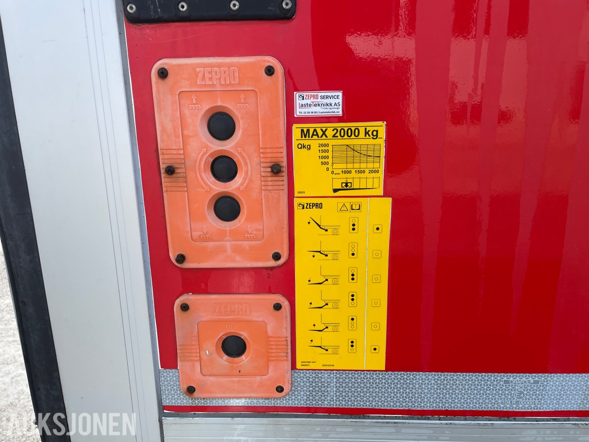2021 Iveco 120ELG/P skap m/bakløfter gassbil