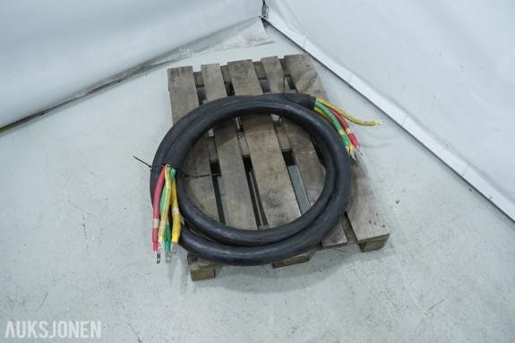 Kraftig Kabel, 4 kabler med kabelsko i begge ender