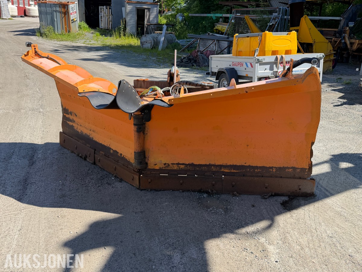 2016 TELLEFSDAL V90 - 320 CM - V-PLOG - TREPUNKTFESTE