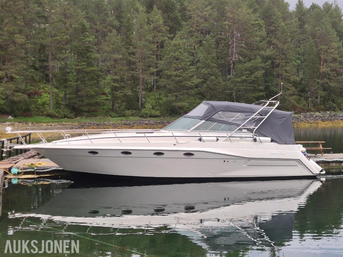 1990 Cruisers 3670 båt med 2 stk yanmar 370hk