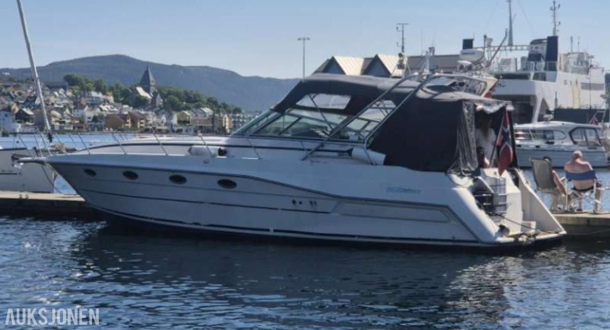 1990 Cruisers 3670 båt med 2 stk yanmar 370hk