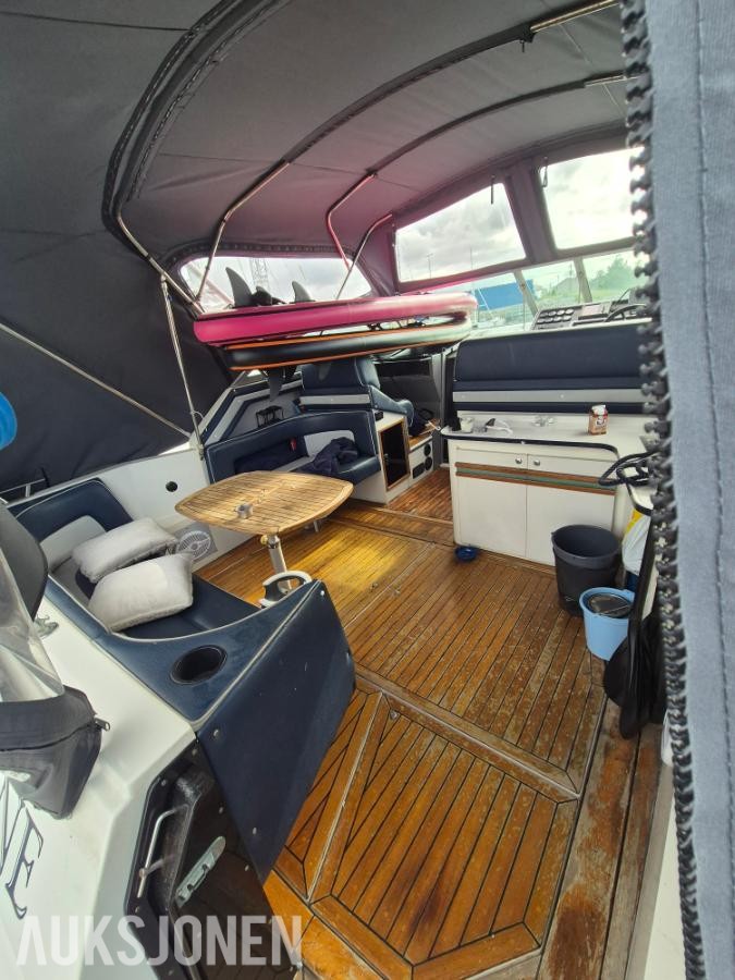 1990 Cruisers 3670 båt med 2 stk yanmar 370hk