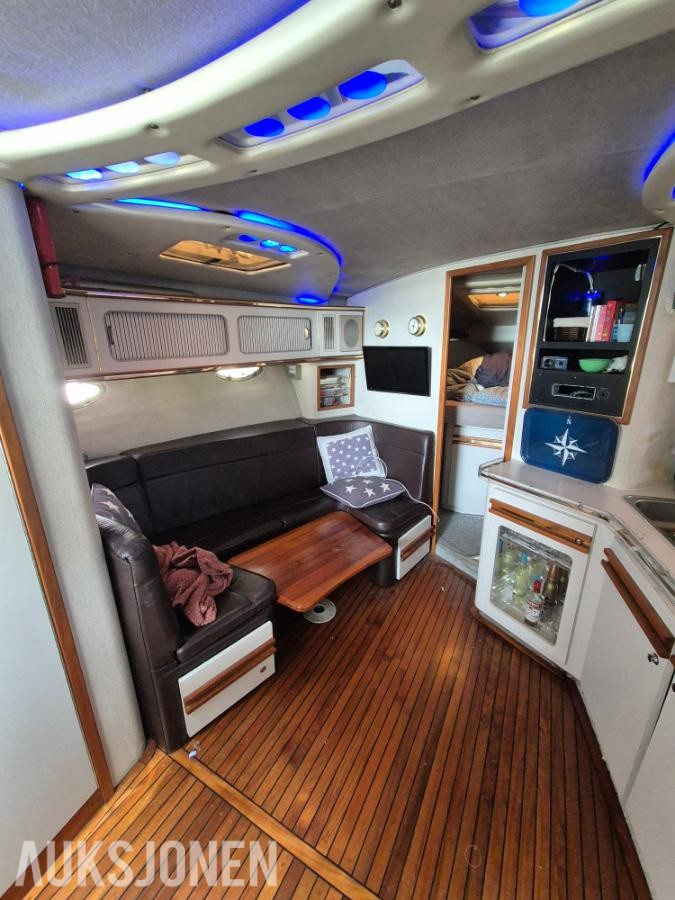 1990 Cruisers 3670 båt med 2 stk yanmar 370hk