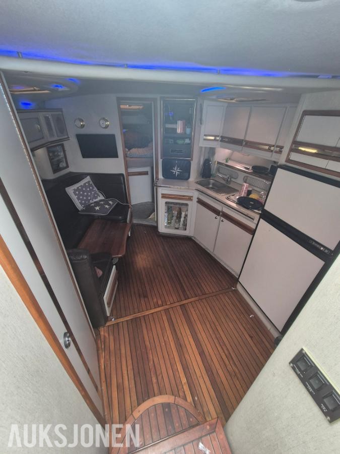 1990 Cruisers 3670 båt med 2 stk yanmar 370hk