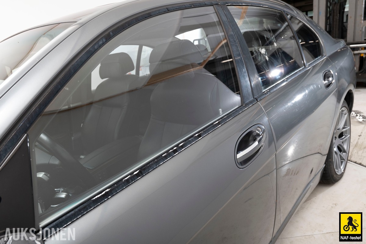 2005 BMW 730D 3.0 D 231HK AUT HENGERFESTE SOLTAK SKINN NAVI