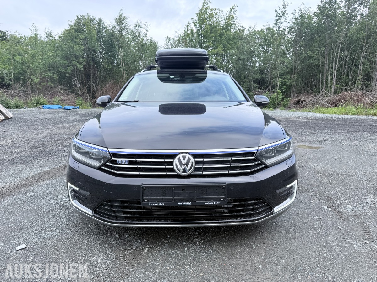 2017 Volkswagen Passat GTE HENGERFESTE VARMER ADAPTIV CRUISE SKINN/ALCANTARA KAMERA