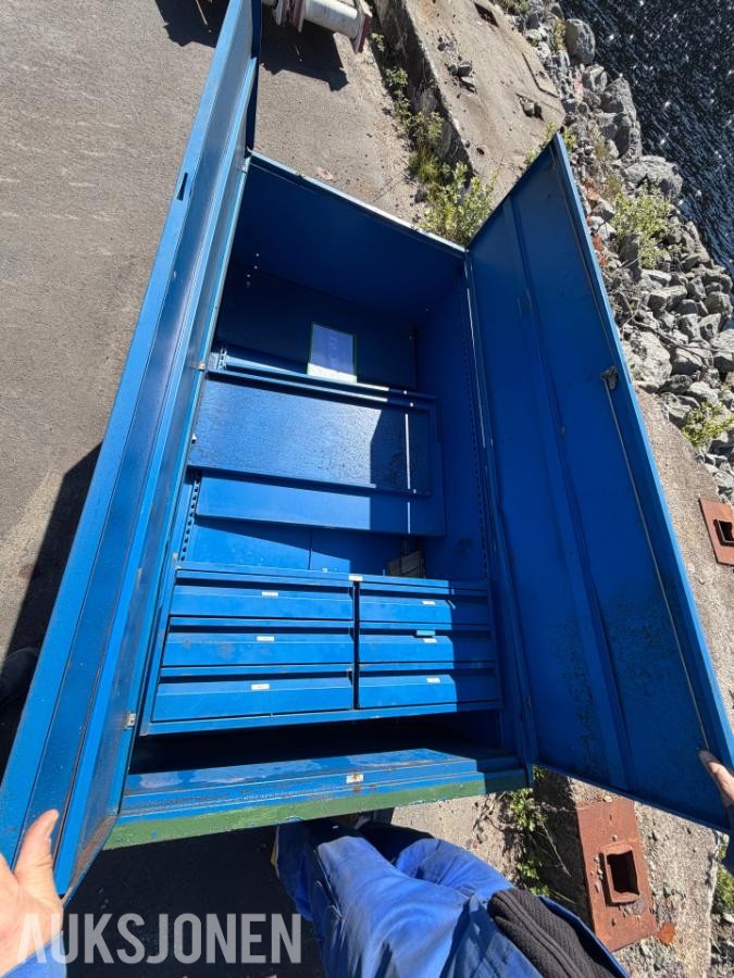 GIGANT VERKSTEDSKAP / OPPBEVARINGSSKAP I STÅL