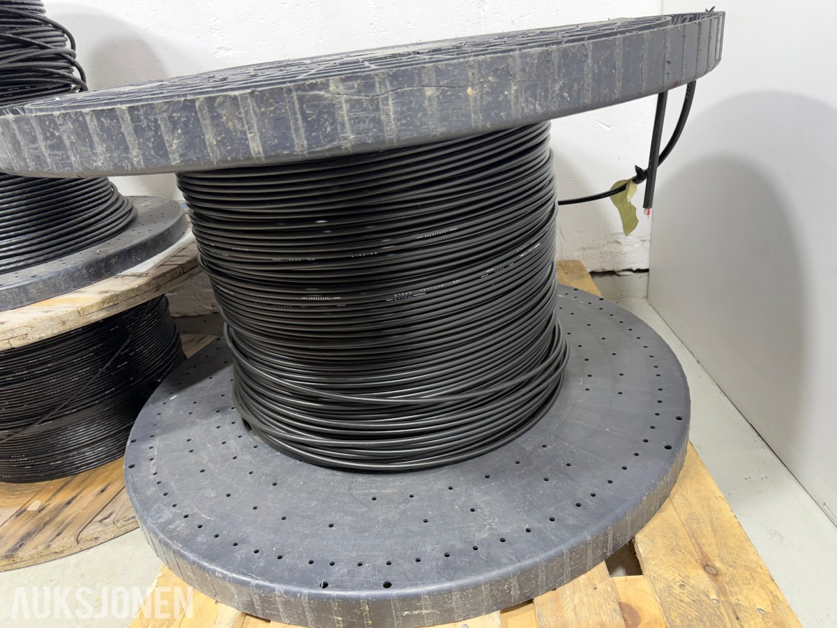 6 STK kabeltrommel Fiberkabler på kabeltromler – OFS Optical Cable ADSS