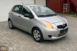 2006 Toyota Yaris 1.4 90hk diesel Reparasjonsobjekt Nokian Hakka piggfrie vinterdekk