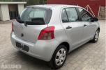 2006 Toyota Yaris 1.4 90hk diesel Reparasjonsobjekt Nokian Hakka piggfrie vinterdekk