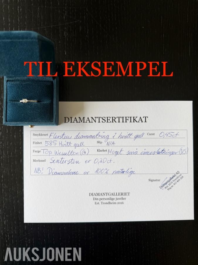 Diamantring med 0.30ct TW/VS diamanter. Norsk diamantsertifikat. Verdi 25.000,-