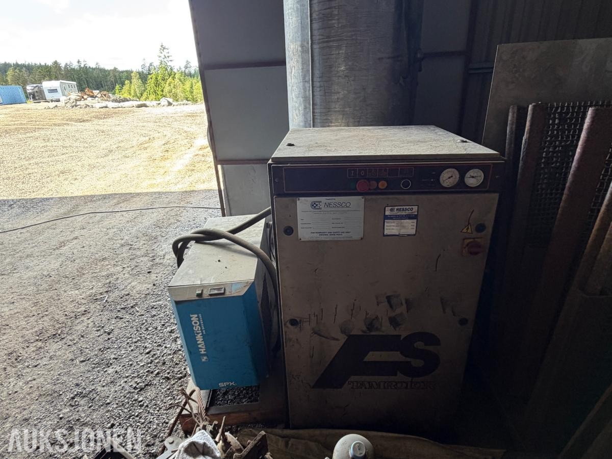 Tamrotor FS 15/8 skruekompressor m/1000 liters trykktank og kjøletørke