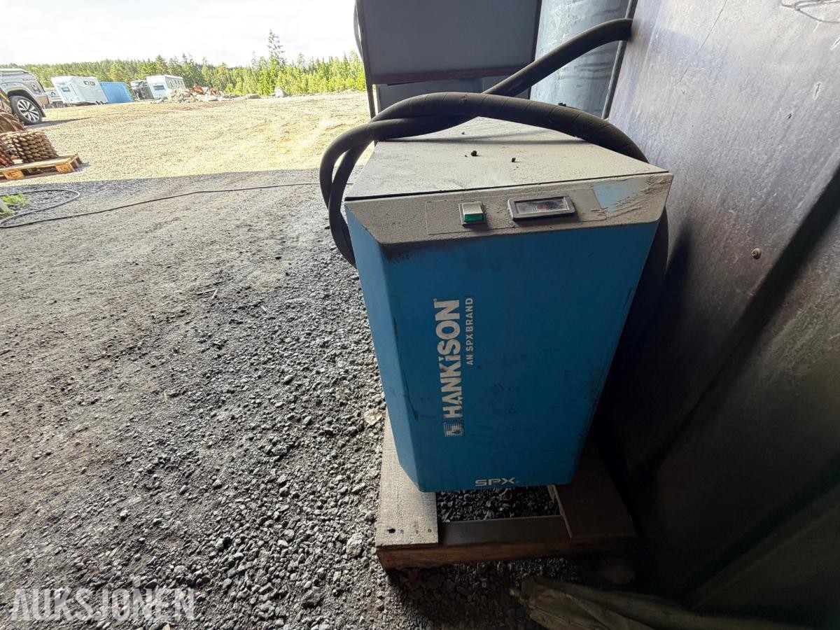 Tamrotor FS 15/8 skruekompressor m/1000 liters trykktank og kjøletørke