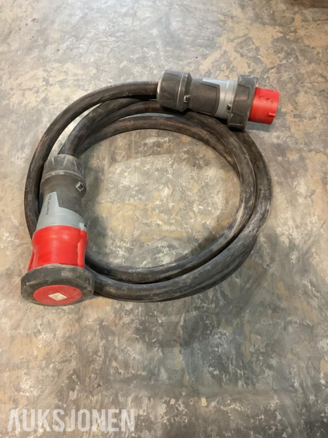 125A SKJØTEKABEL GUMMIKABEL 400V RØD, ca 5,5 m