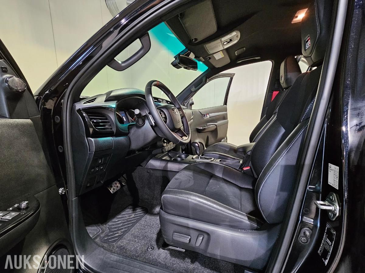 2026 TOYOTA HILUX GR SPORT 204 HK 4X4 AUTOMAT 9000KM