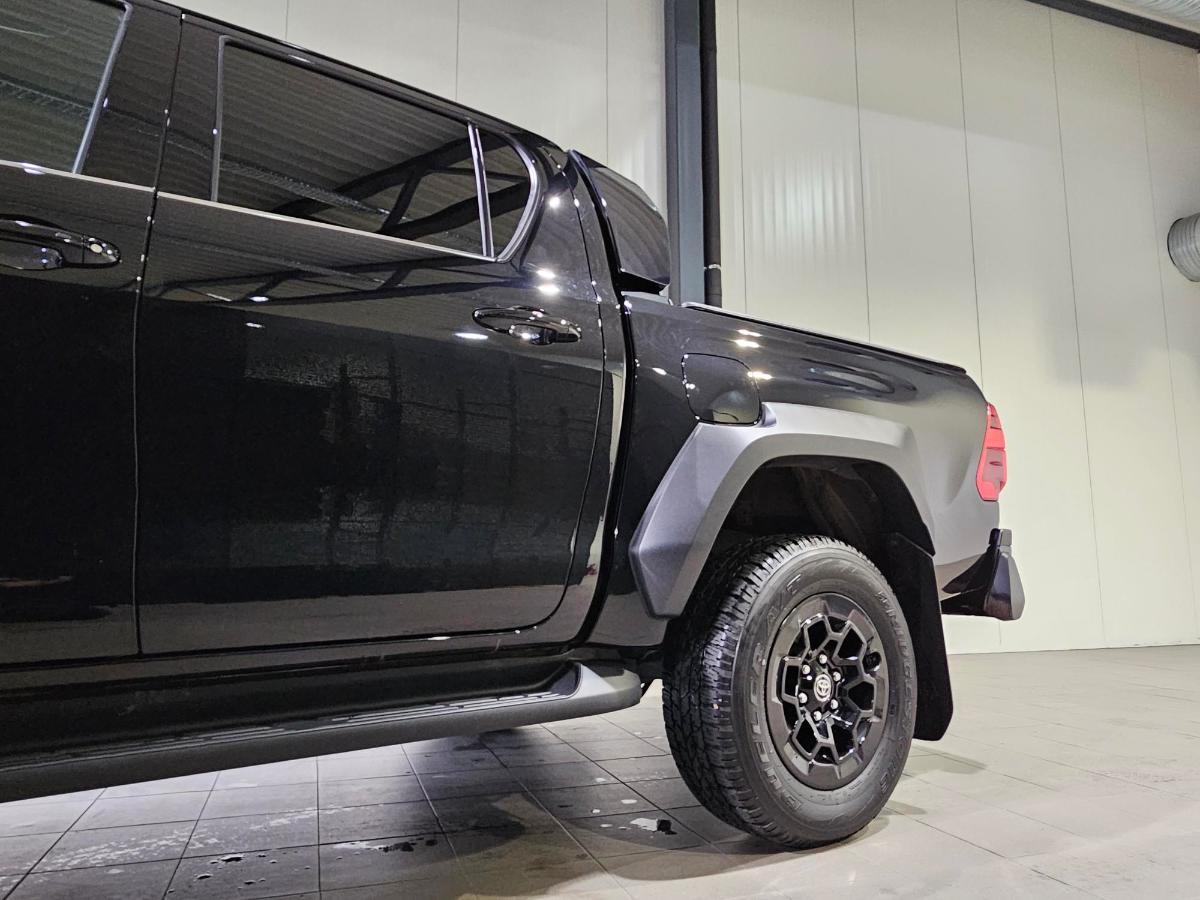2026 TOYOTA HILUX GR SPORT 204 HK 4X4 AUTOMAT 9000KM