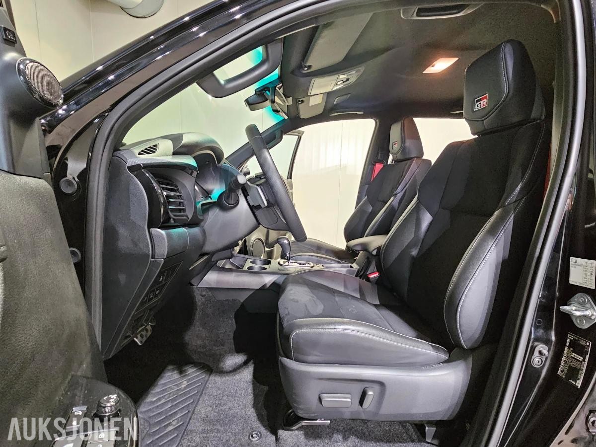 2026 TOYOTA HILUX GR SPORT 204 HK 4X4 AUTOMAT 9000KM