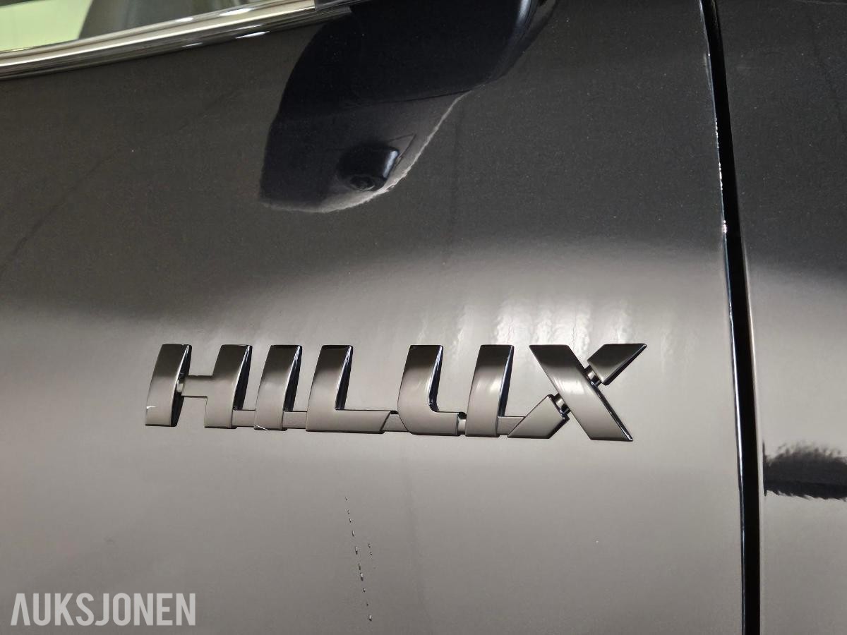 2026 TOYOTA HILUX GR SPORT 204 HK 4X4 AUTOMAT 9000KM