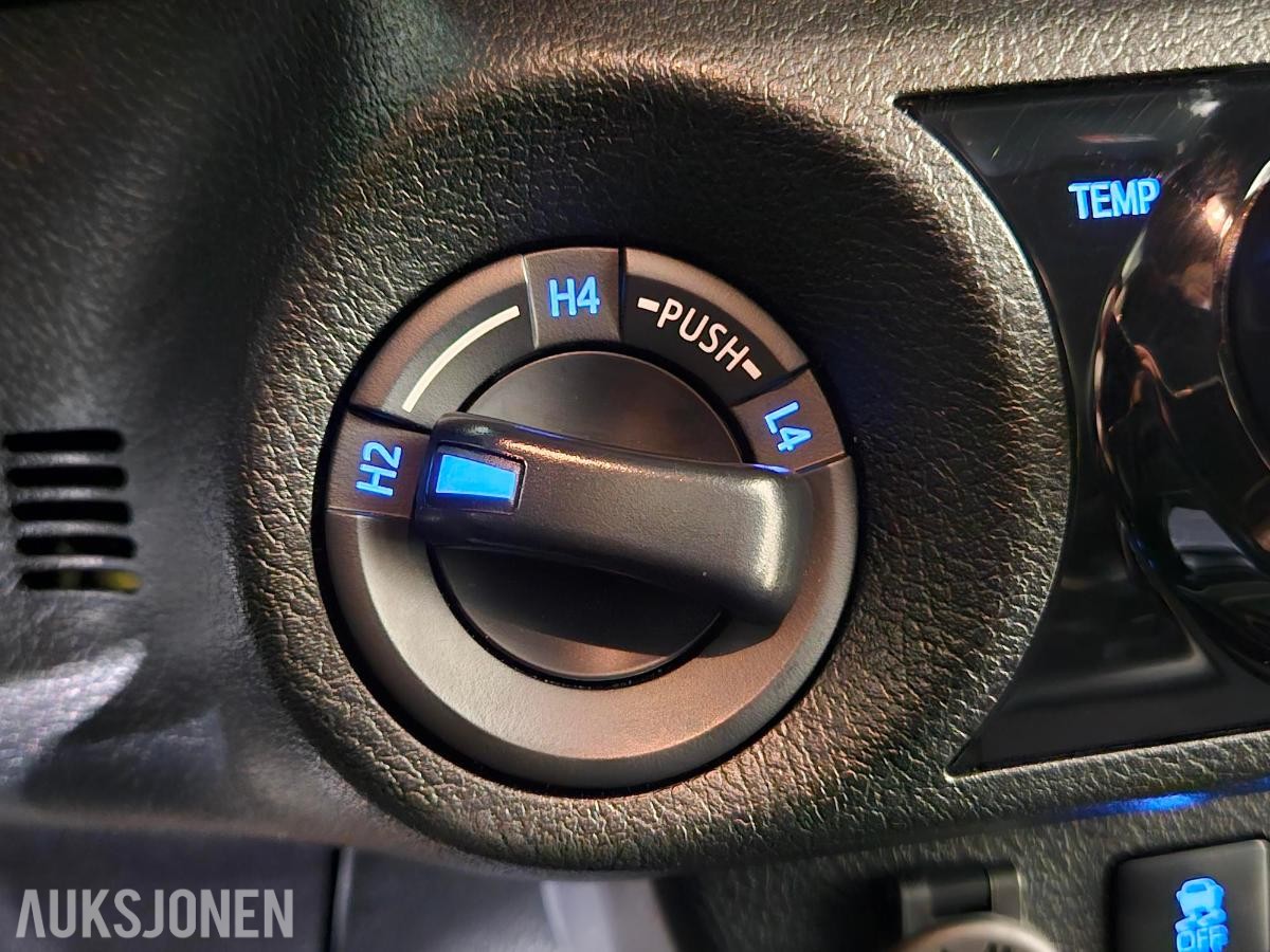 2026 TOYOTA HILUX GR SPORT 204 HK 4X4 AUTOMAT 9000KM