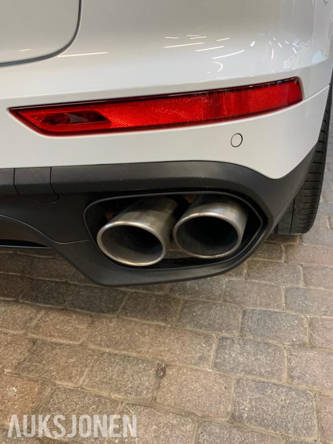 2018 Porsche CAYENNE 3.0-333 4, 140636km
