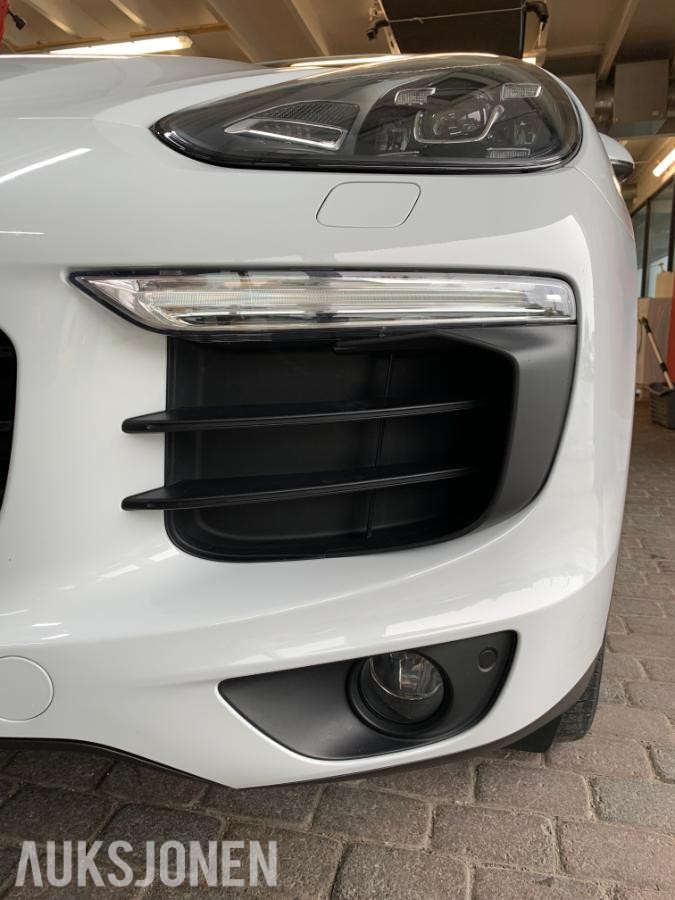 2018 Porsche CAYENNE 3.0-333 4, 140636km