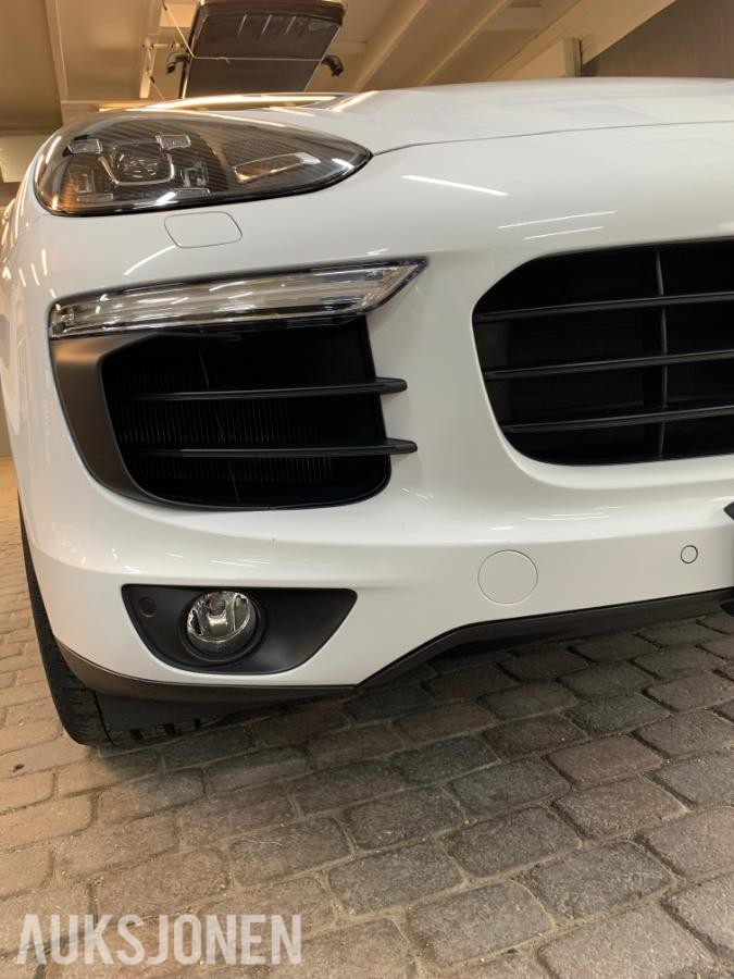 2018 Porsche CAYENNE 3.0-333 4, 140636km
