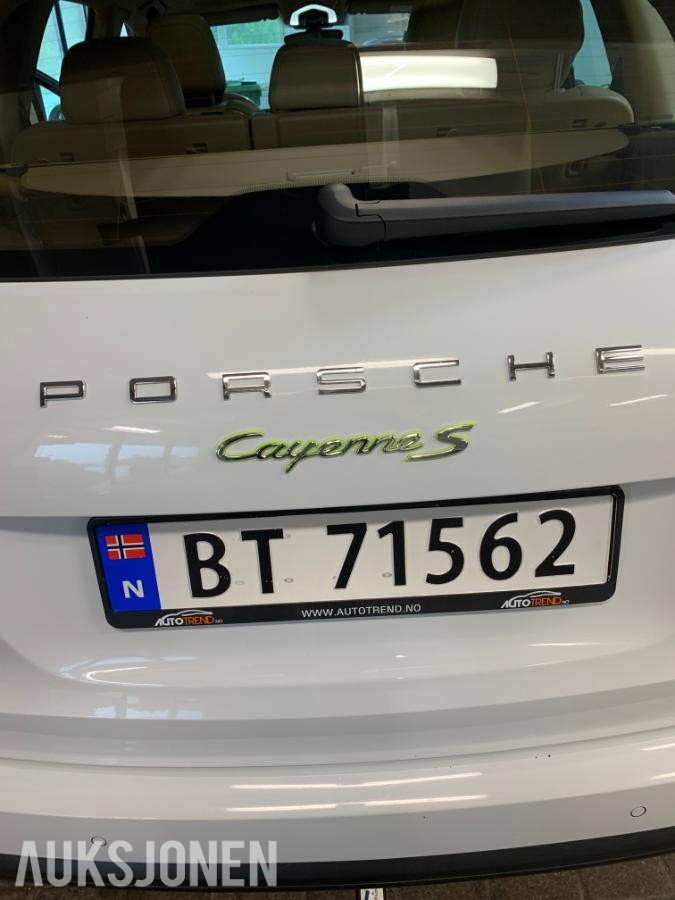2018 Porsche CAYENNE 3.0-333 4, 140636km