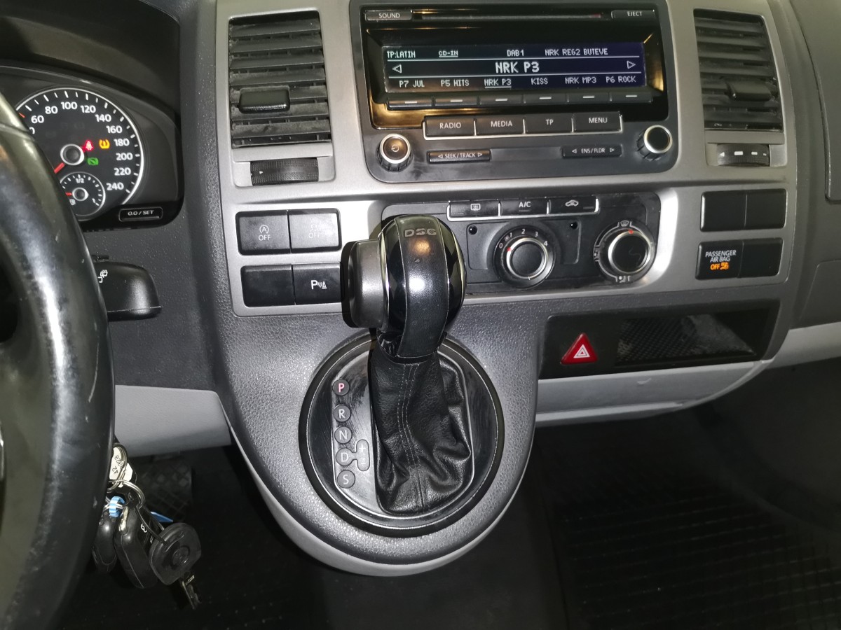 2015 Volkswagen TRANSPORTER 2.0 TDI 180HK DSG 4MOTION HENGERFESTE VARMER INNREDNING