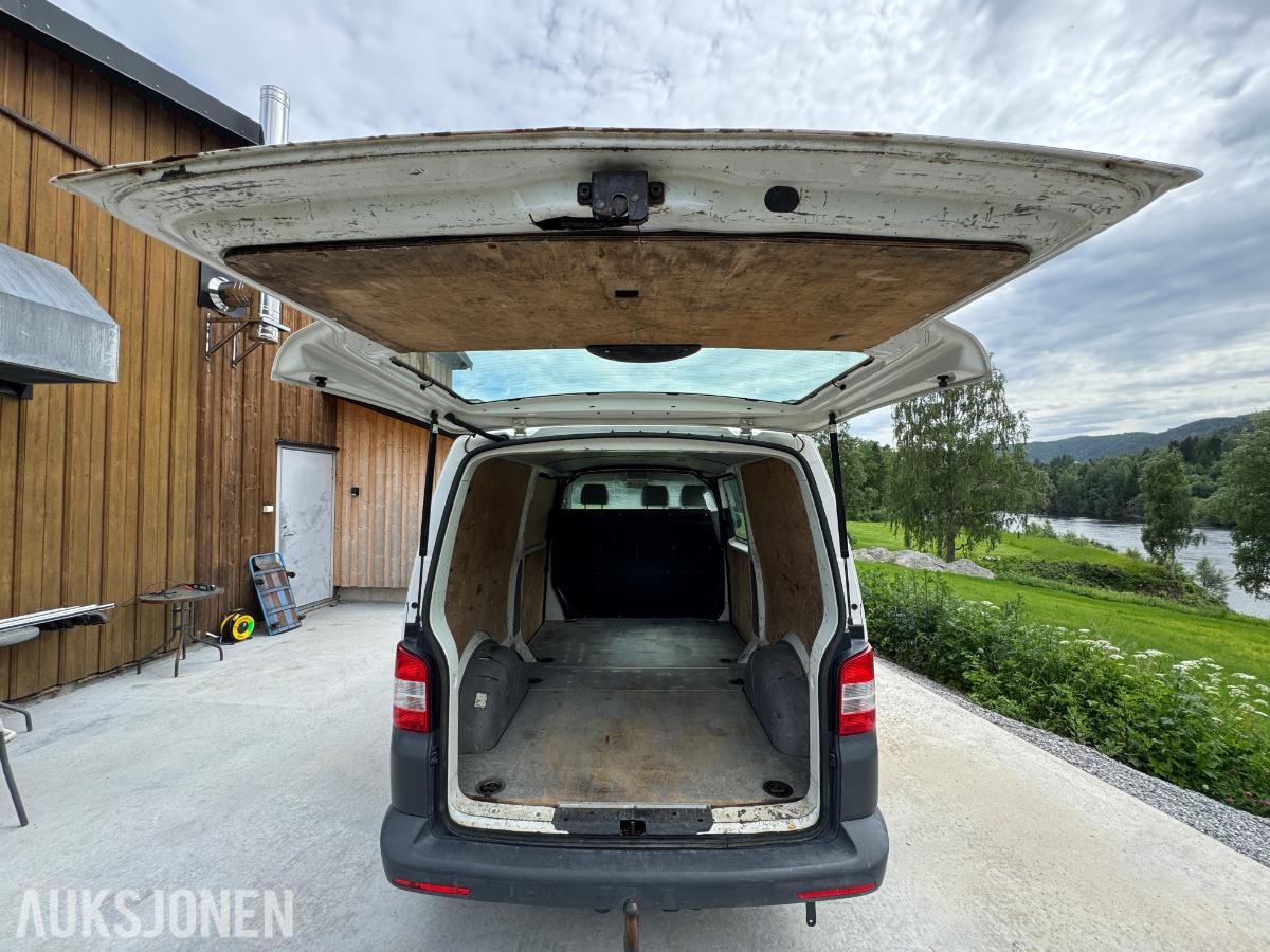 2013 Volkswagen Transporter 2.0-140 D 4MOTION / 175040km