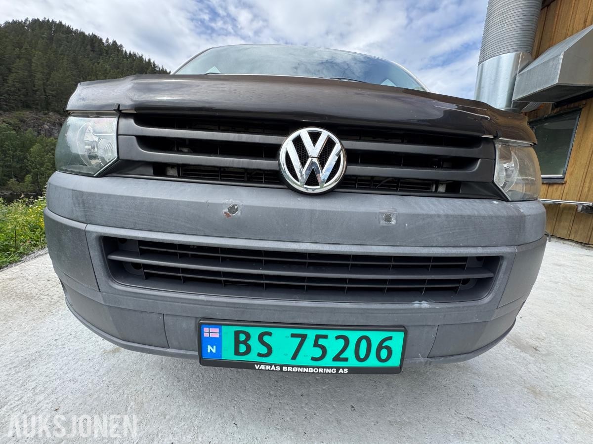 2013 Volkswagen Transporter 2.0-140 D 4MOTION / 175040km