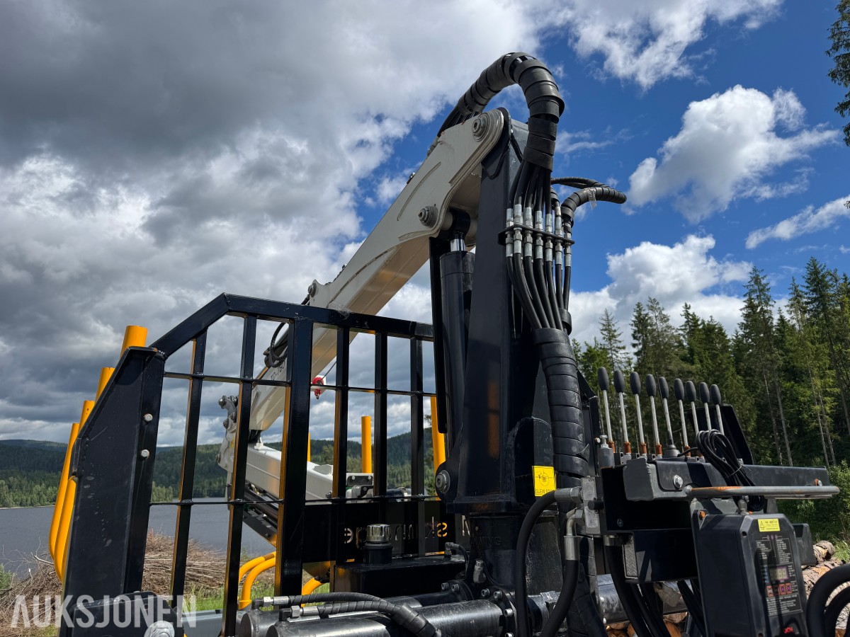 2025 Timber Trailer TR-140 - Lastebærer med kran, radio / fjernkontroll