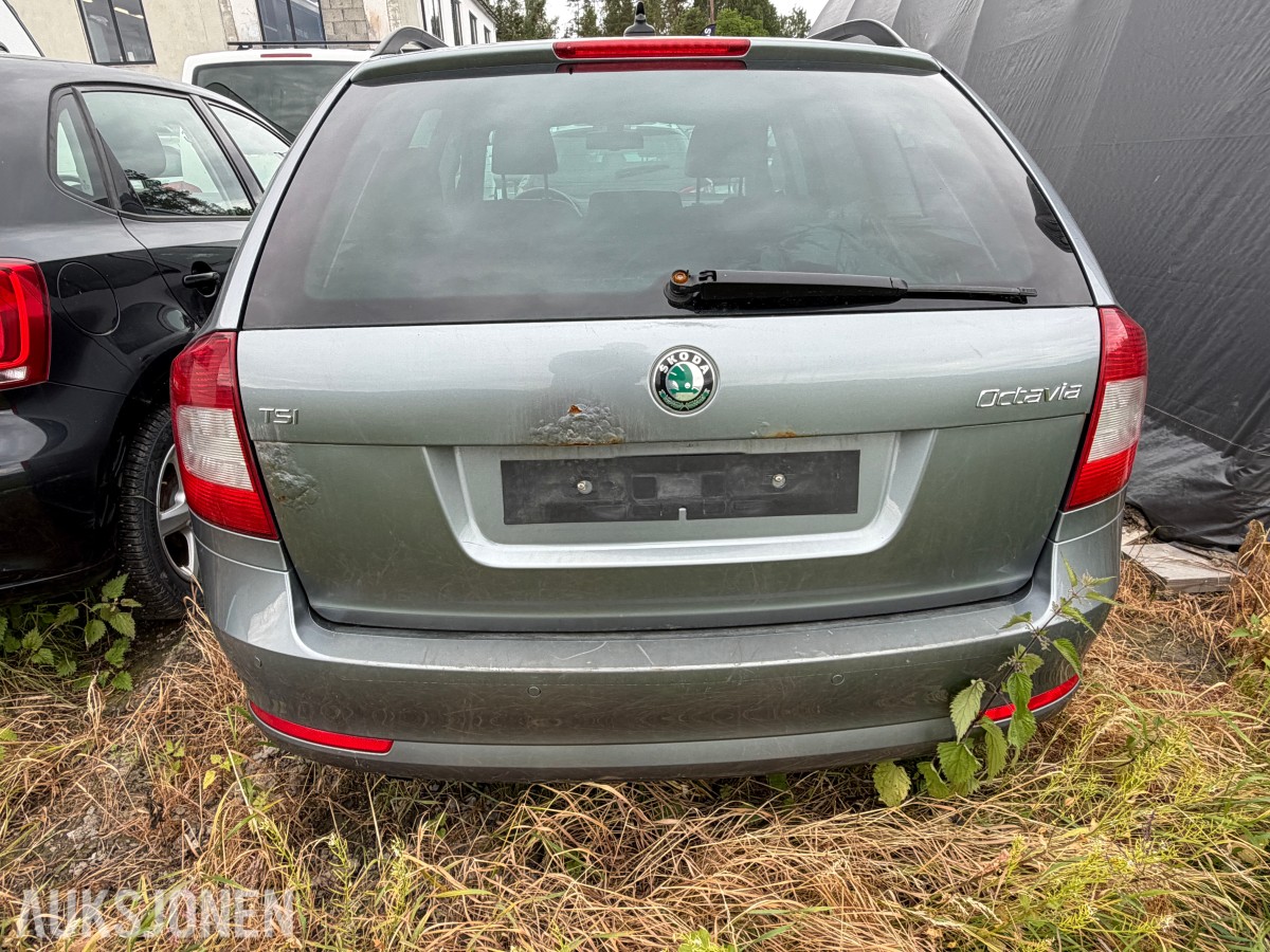2013 Skoda OCTAVIA 1.4-122 / S+V dekk / Servicehistorikk