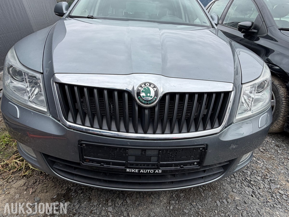 2013 Skoda OCTAVIA 1.4-122 / S+V dekk / Servicehistorikk
