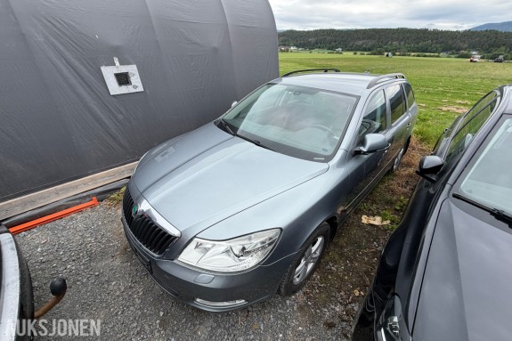 2013 Skoda OCTAVIA 1.4-122 / S+V dekk / Servicehistorikk