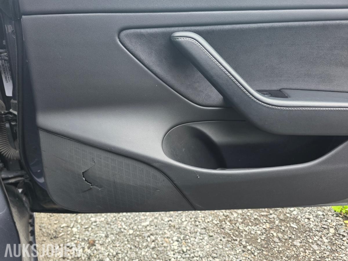 2019 Tesla Model 3 Long Range AWD 150 kW