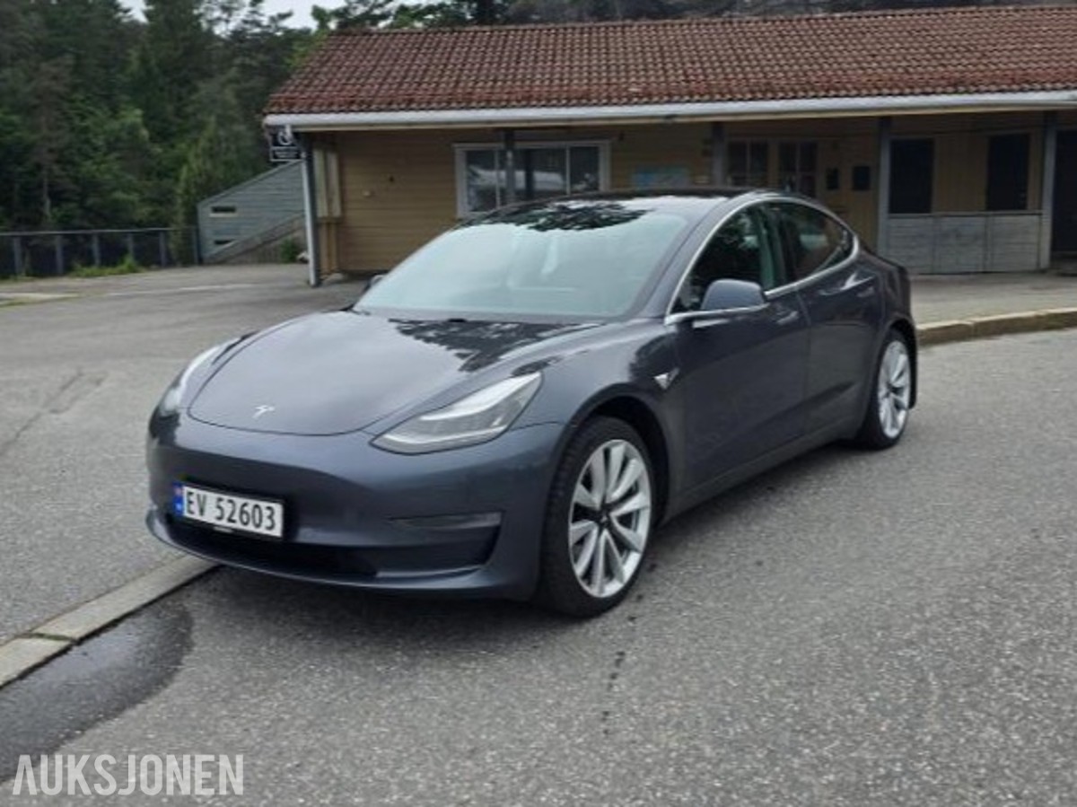 2019 Tesla Model 3 Long Range AWD 150 kW