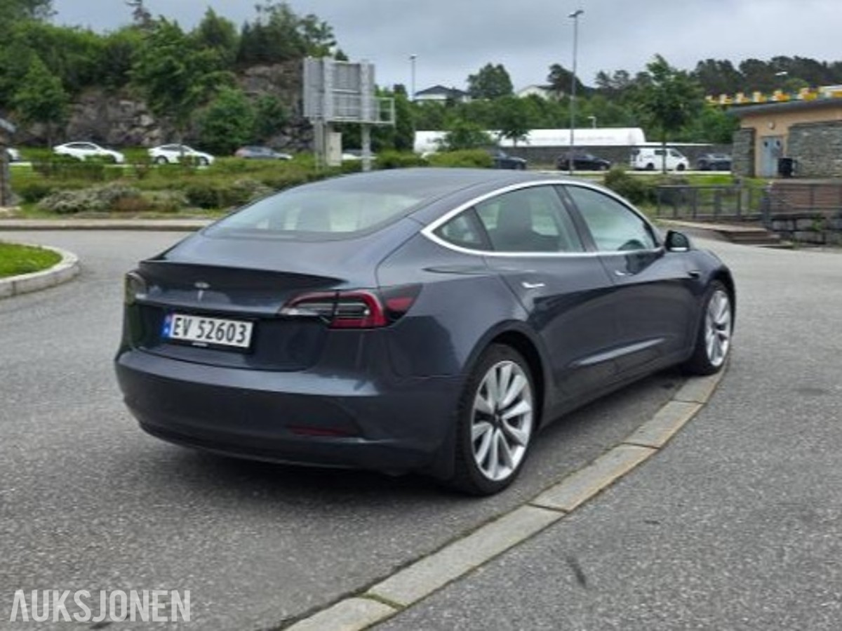 2019 Tesla Model 3 Long Range AWD 150 kW